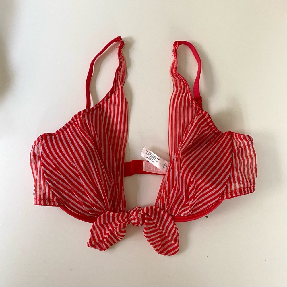 Victoria’s Secret Very Sexy Red White Stripes Bra